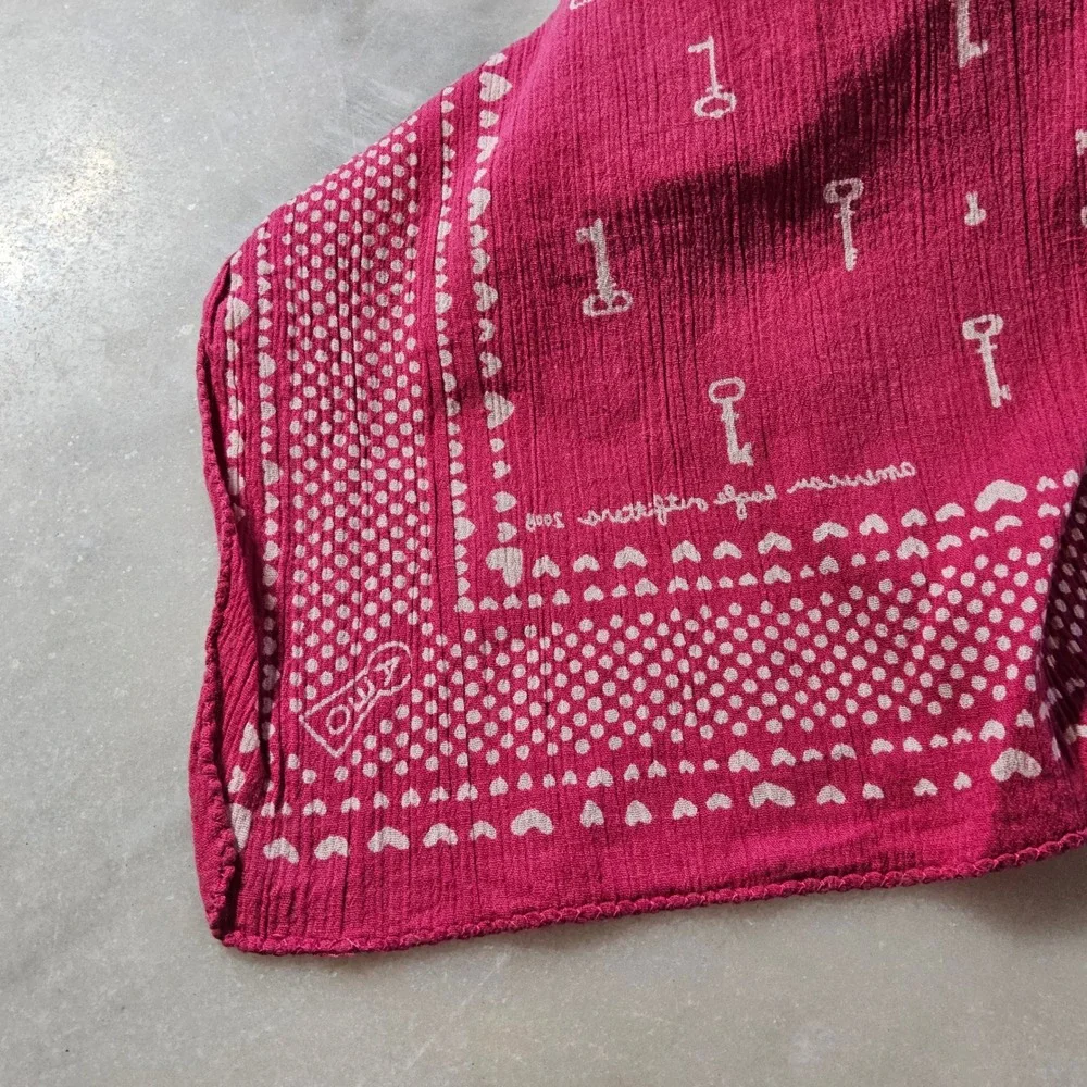 American Eagle Outfitters Scarf Pink Key‎ Print Lightweight Accessory